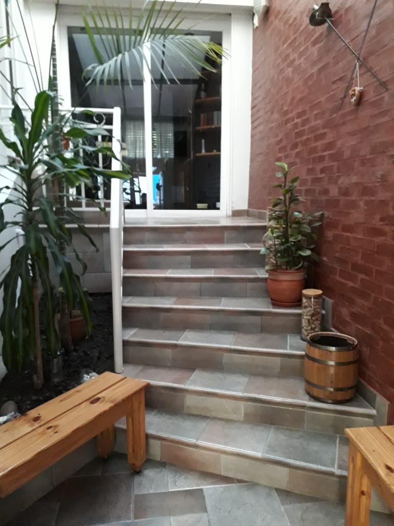Foto de Casa tres plantas en flores Piscina gimnasio calefaccion Central 5amb, imagen 3