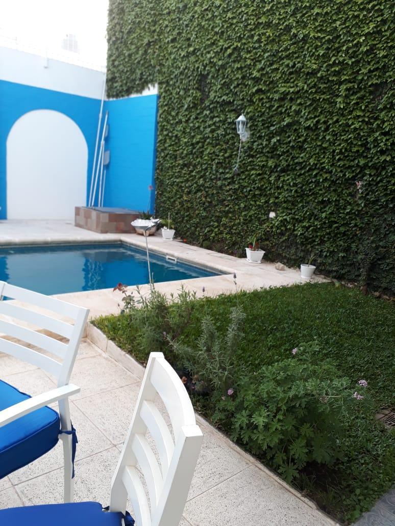 Casa tres plantas en flores Piscina gimnasio calefaccion Central 5amb