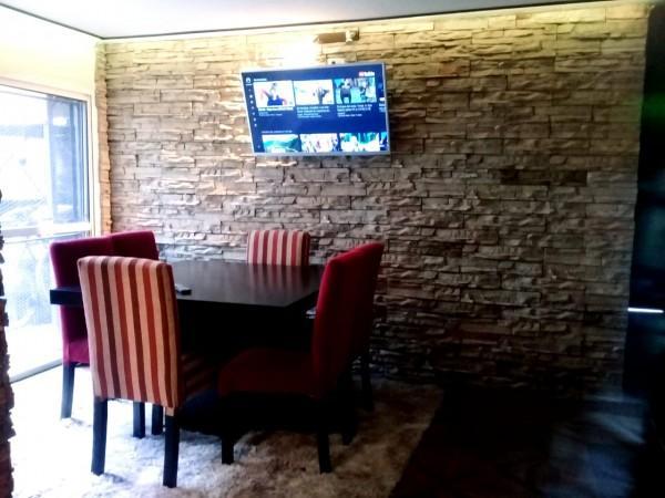 Venta de Casa al fondo Mas 2 Departamentos al frente en Moreno- Permuta