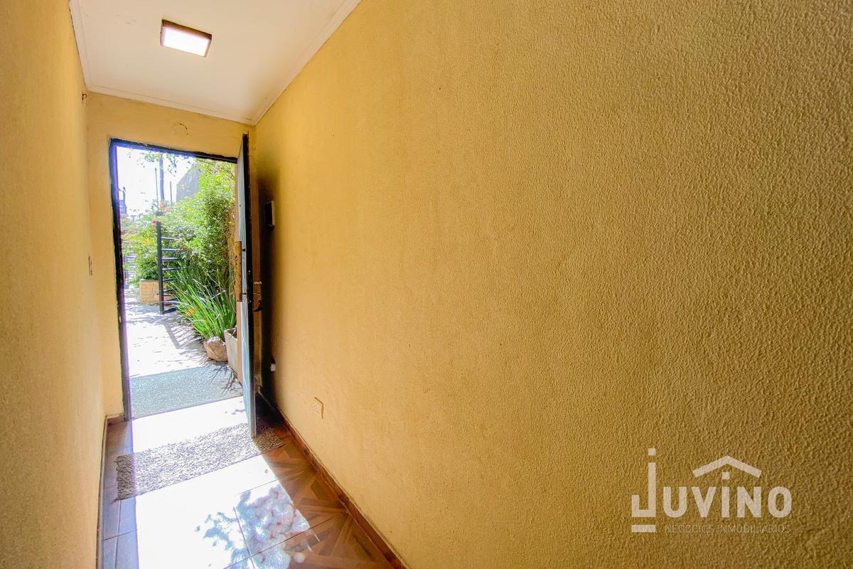 Foto de Venta de Casa al fondo Mas 2 Departamentos al frente en Moreno- Permuta, imagen 5