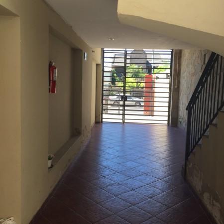 Vende Departamento en Condominio en Moreno 4