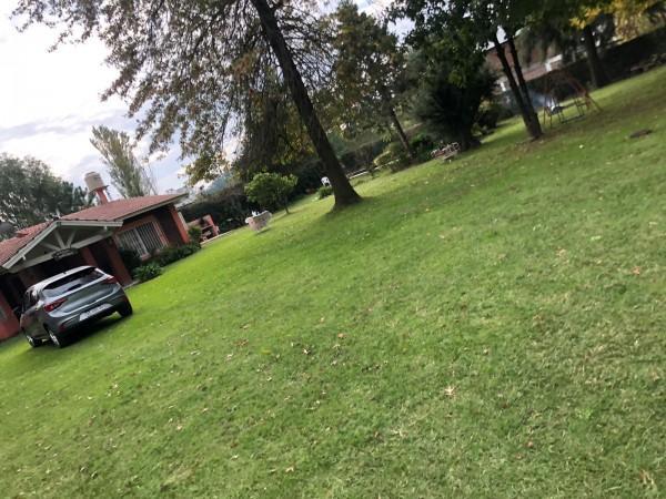 Venta de Casa Quinta en Francisco Alvarez 2