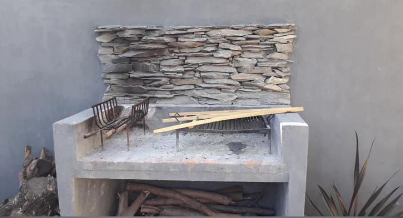 Hermosa Casa en Venta en Merlo - Permuta. 1
