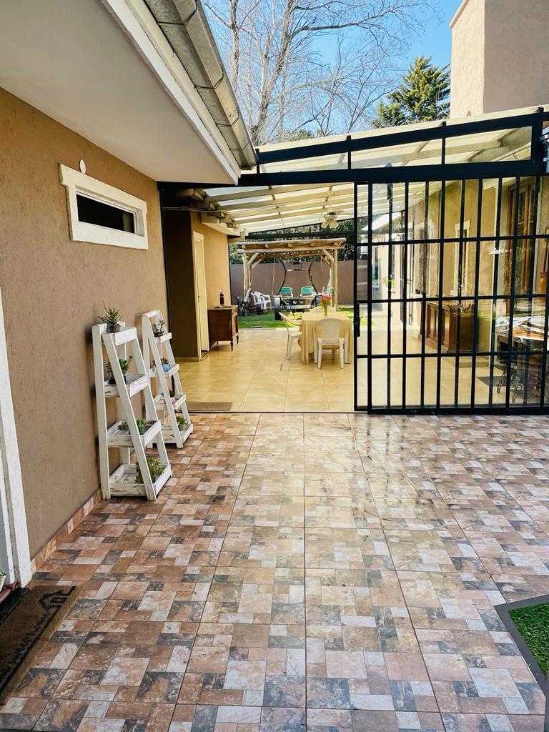 Foto de Casa Quinta en Parque Gorriti EXCELENTE ESTADO., imagen 4