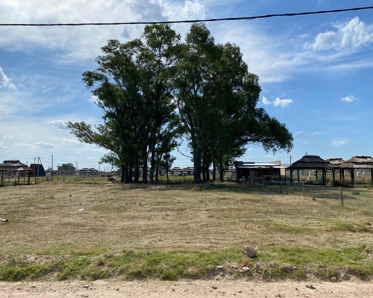 Dos Lotes En Barrio Cerrado Don Eugenio