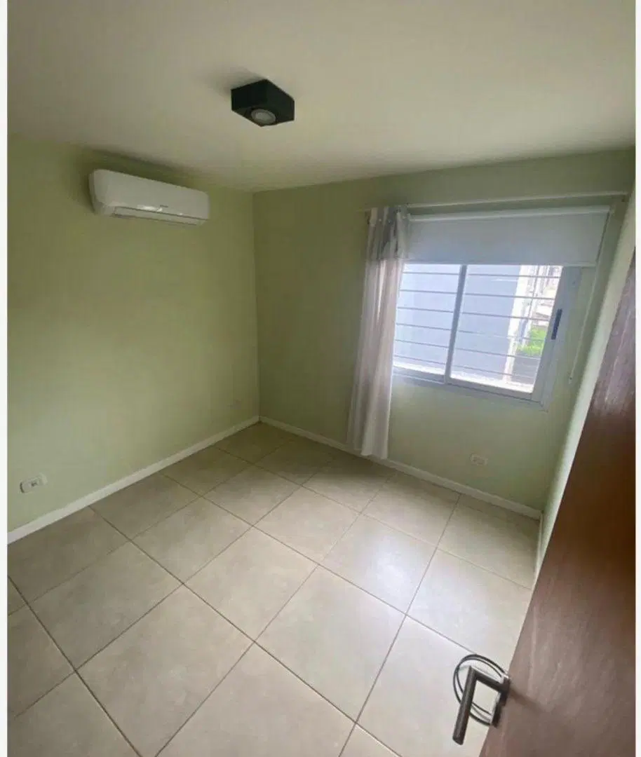 Departamento 4 Ambientes En Alquiler Ituzaingo 3