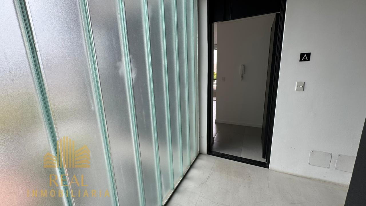Foto de Alquiler Departamento un dormitorio con balcón en Cipolletti, imagen 3