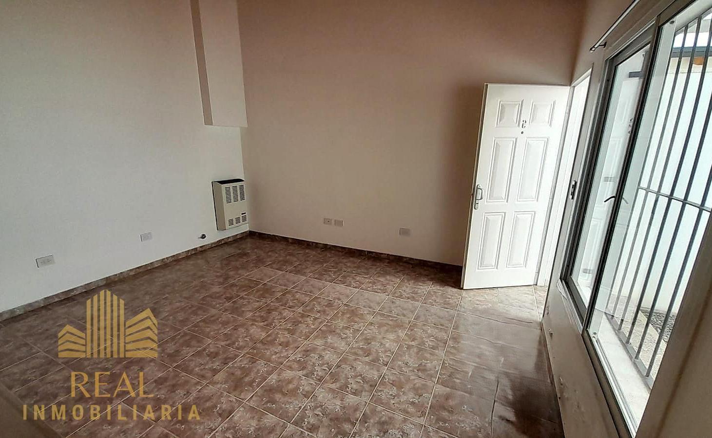 Foto de Alquiler Casa de un dormitorio con patio, B° Rincón Lindo, Cipolletti, imagen 5