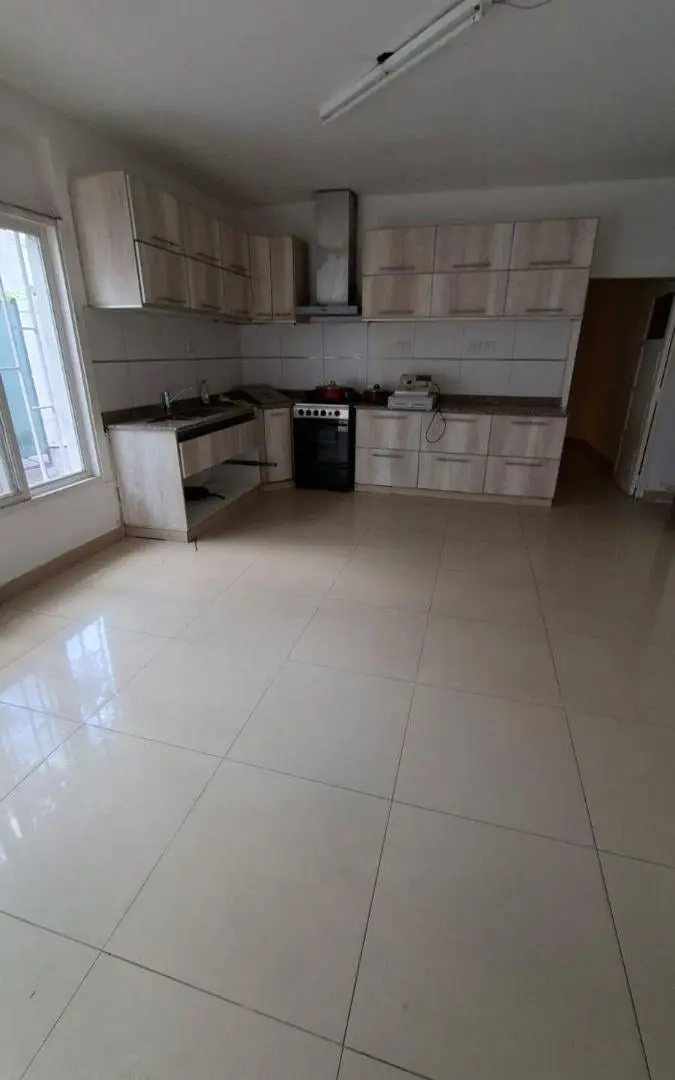 VENTA/ALQUILER EN ZONA INDUSTRIAL 3