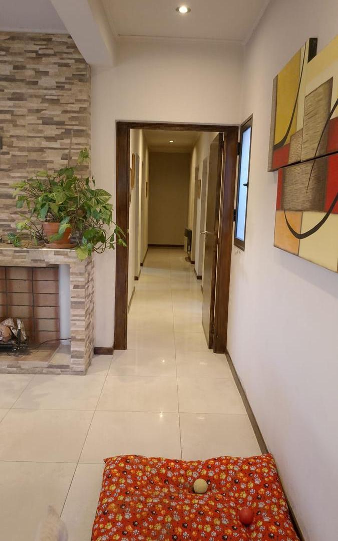 Foto de Venta casa Barrio Lago del Torreon Maipu, imagen 4