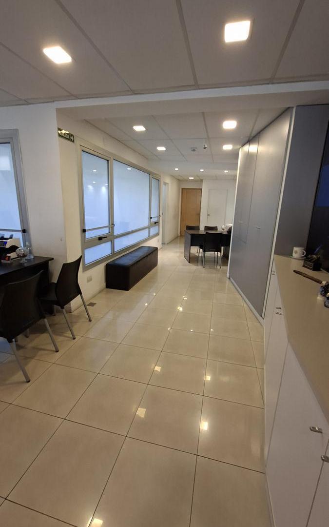 Foto de Venta Oficina calle Montevideo - Ciudad - Mendoza, imagen 5