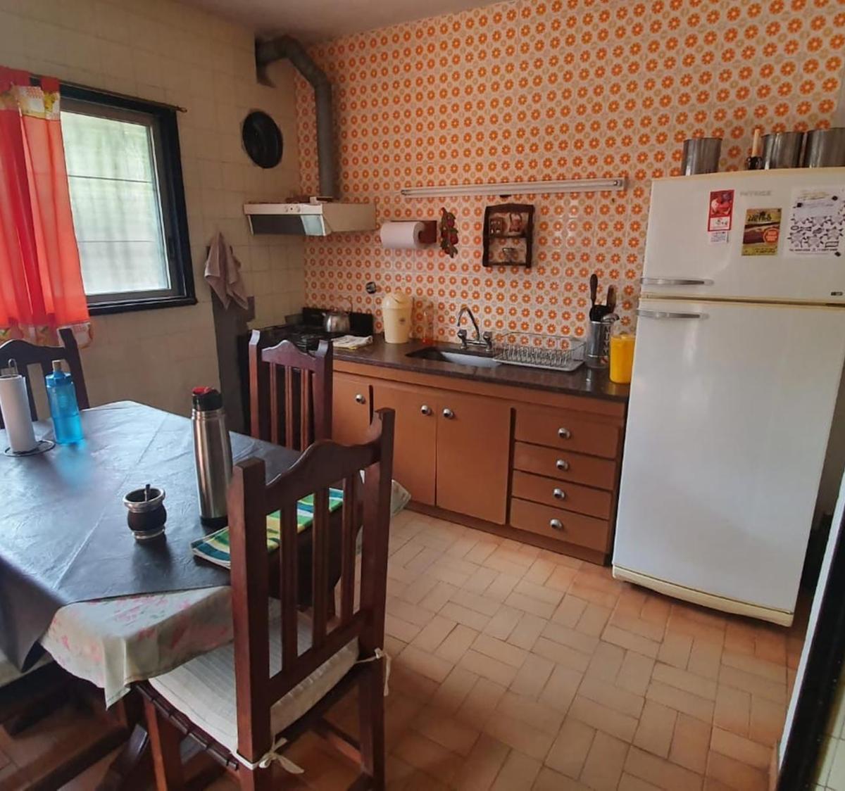 Casa en Venta de Tres Dorm., Posible Permuta por Departamentos. 5