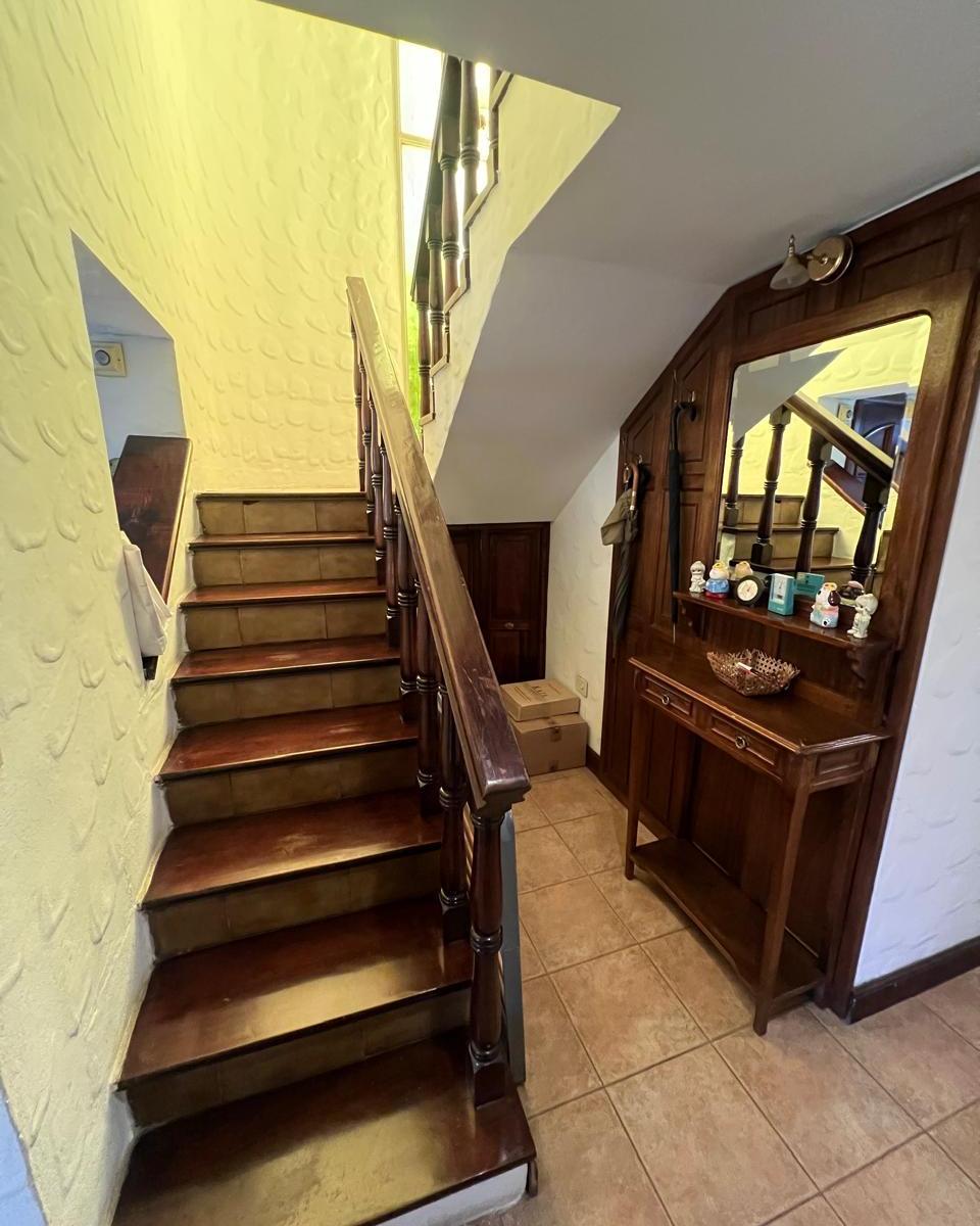 Venta de Importante Chalet en Country San Miguel de Ghiso 2