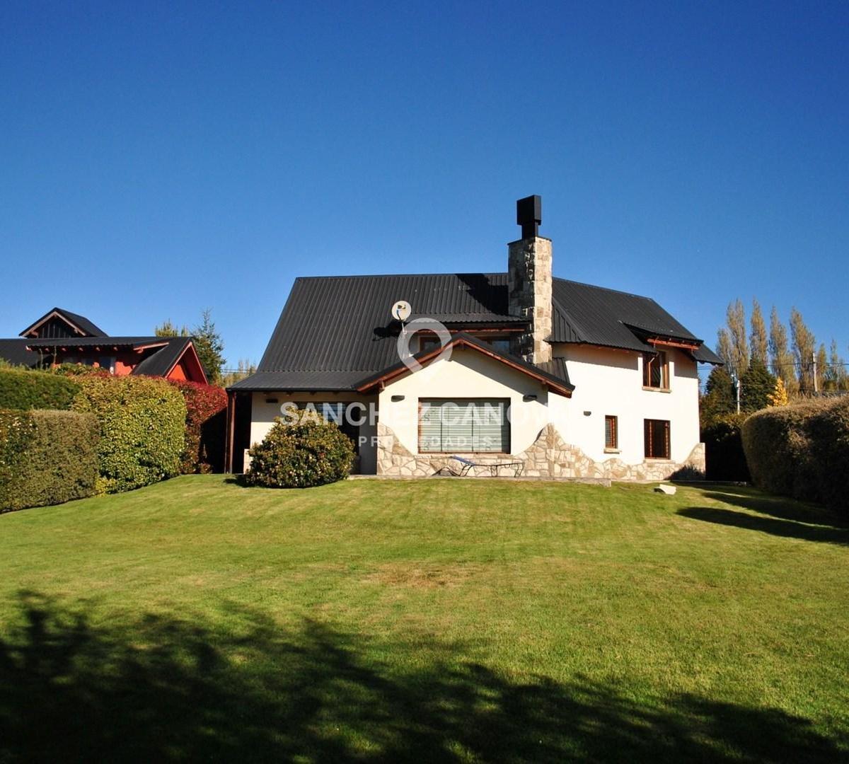 Casa Chalet en Venta Ubicado en Costa del Sol, Bariloche, Patagonia 3