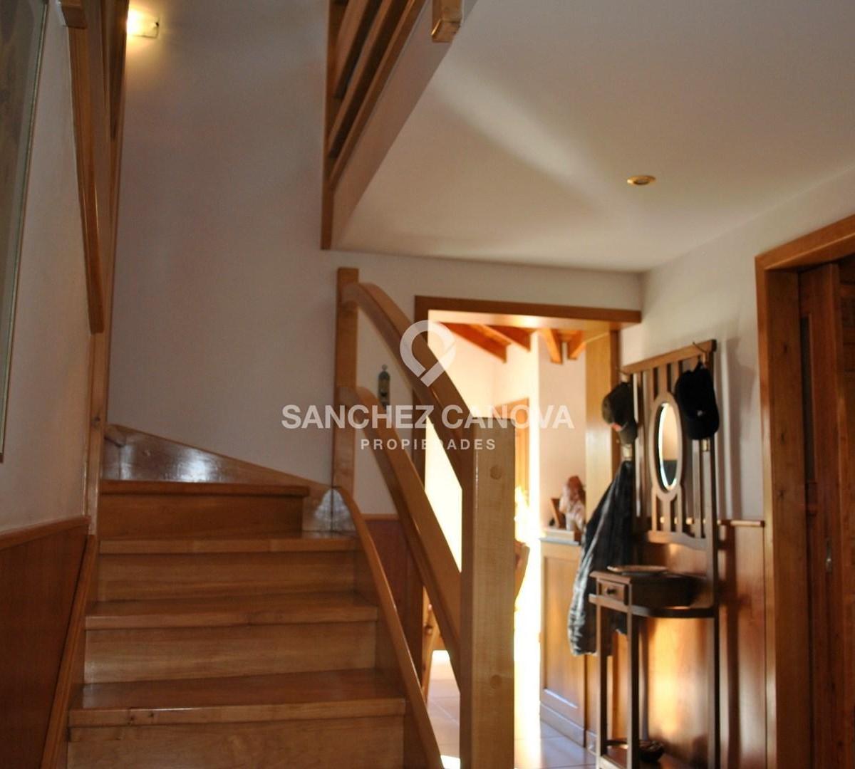 Casa Chalet en Venta Ubicado en Costa del Sol, Bariloche, Patagonia 1