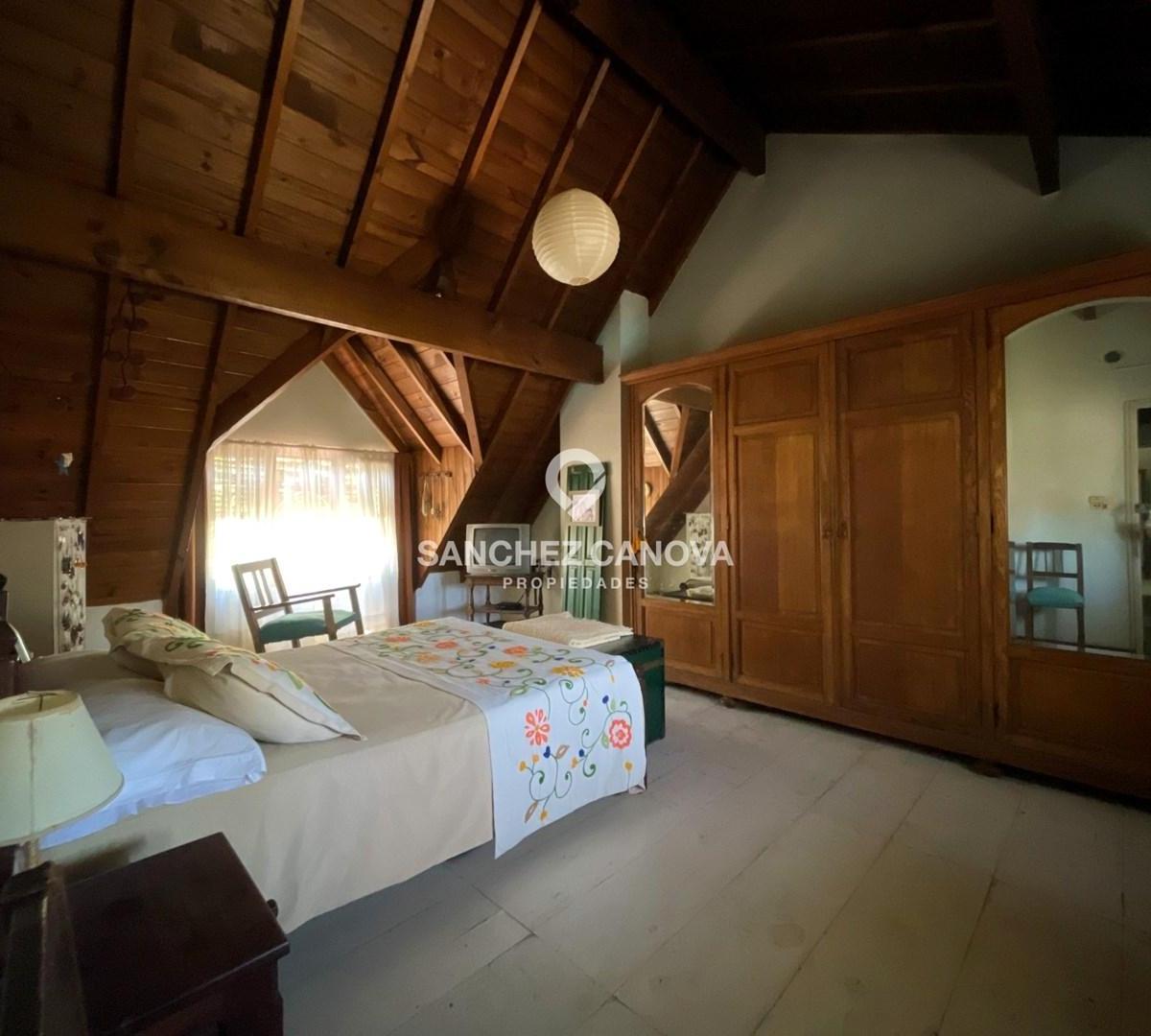 Chalet Estilo Inglés - Venta/permuta, Ituzaingo Norte 4