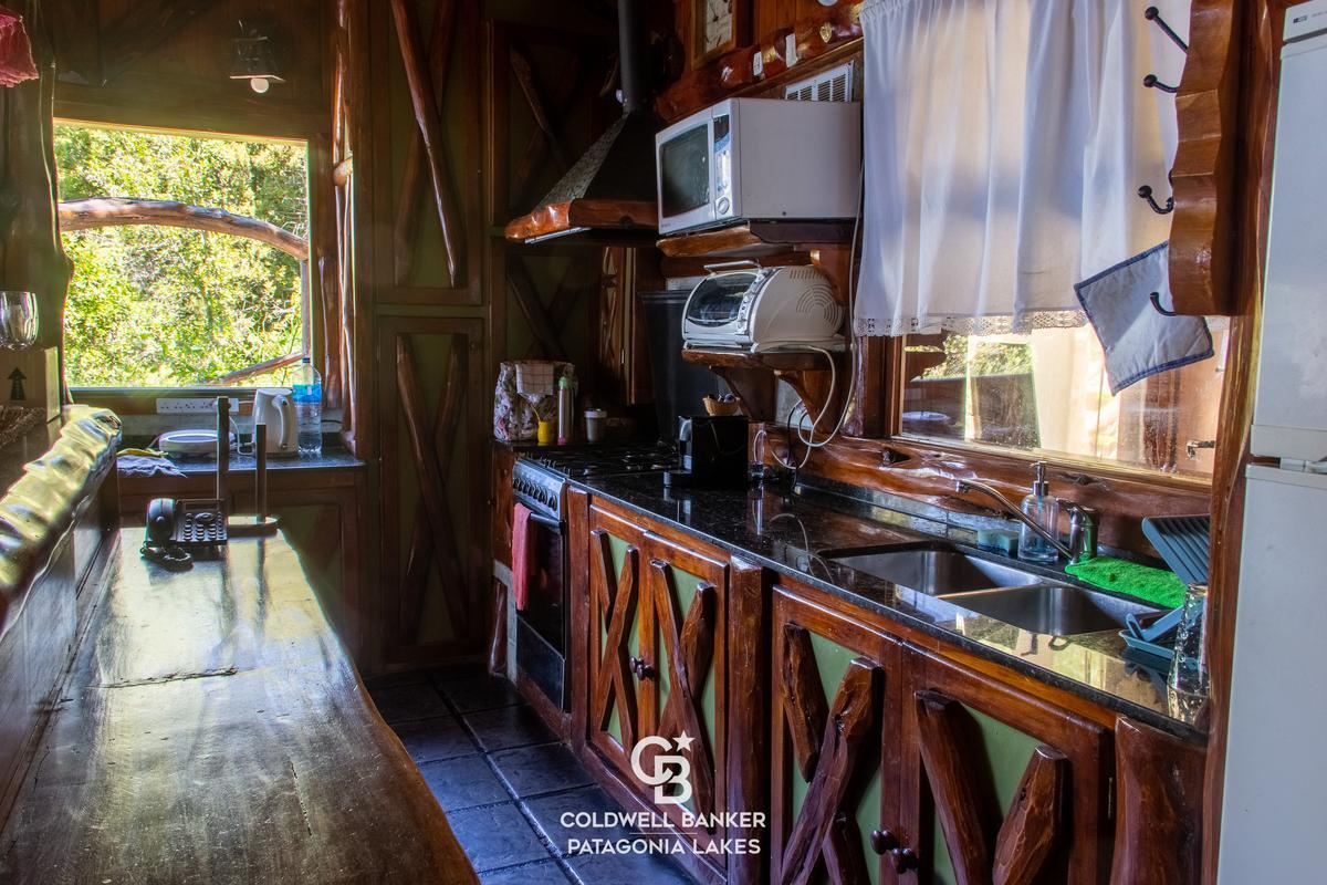 Oportunidad Casa en Venta con Acceso a Costa de Lago Villa Campanario Bariloche 4