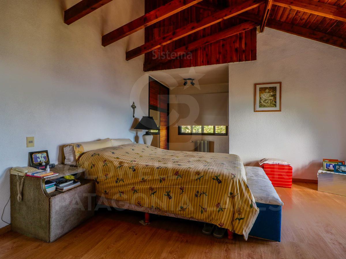 Venta Casa con Departamento, Bariloche - Barrio Melipal 5