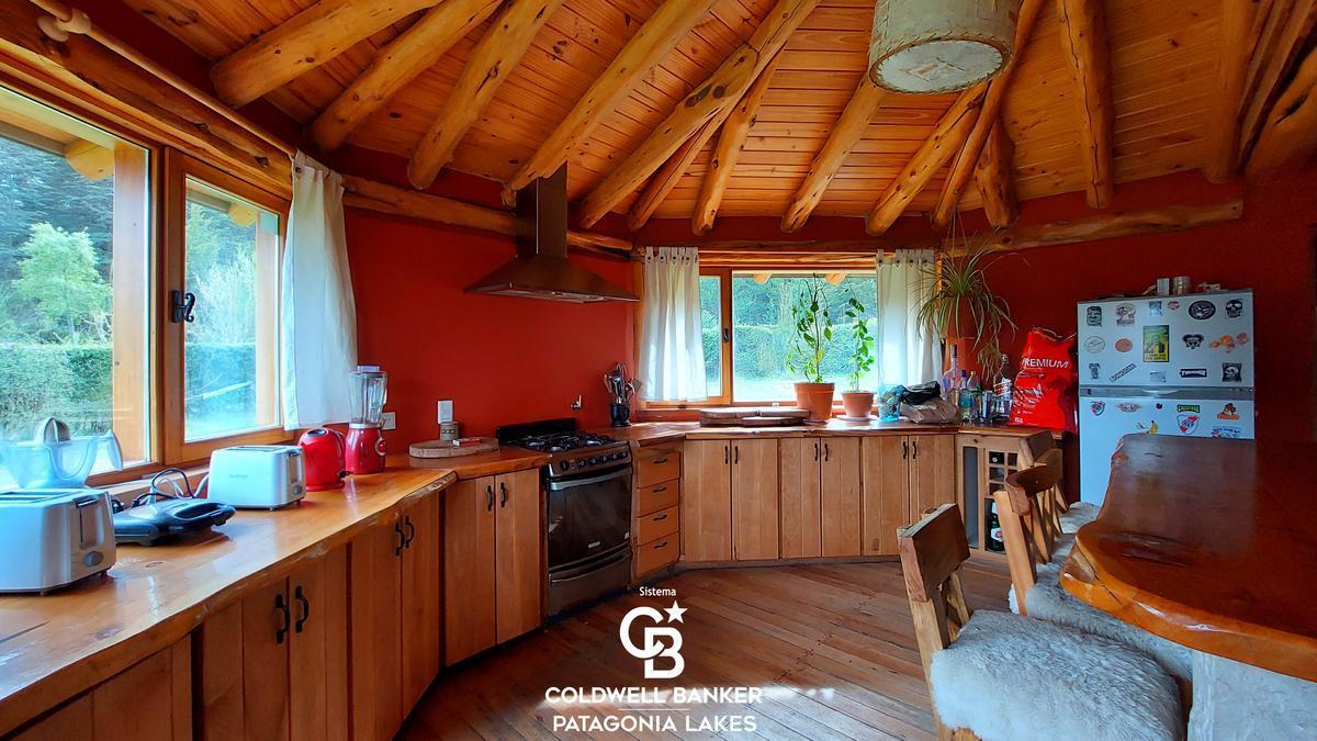 Venta Casa de 3 Dorm. en Lago Moreno - Bariloche 2
