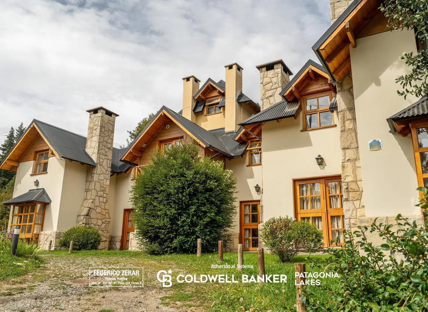 Venta de complejo de cabaña El Viejo Cipres-Av. Bustillo 6300-  Bariloche 2