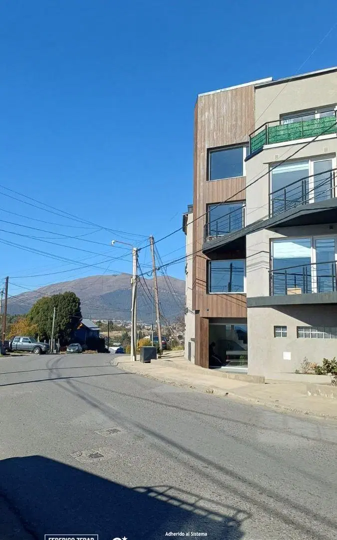 VENTA -departamento con cochera- 5