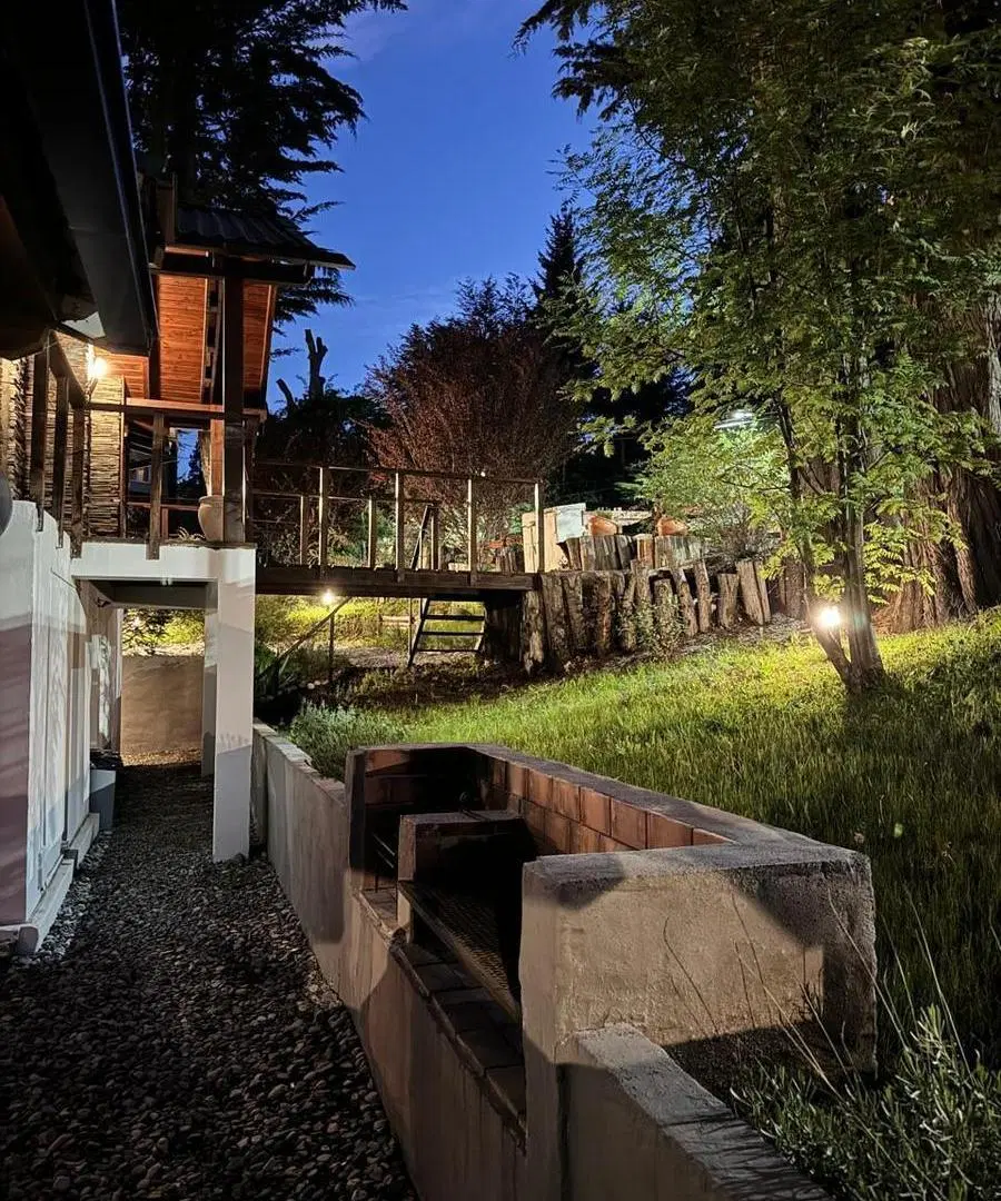 Alquiler Cabaña 1 dorm en Complejo con jardin y parrilla Vista al Lago Bustillo km 21 3