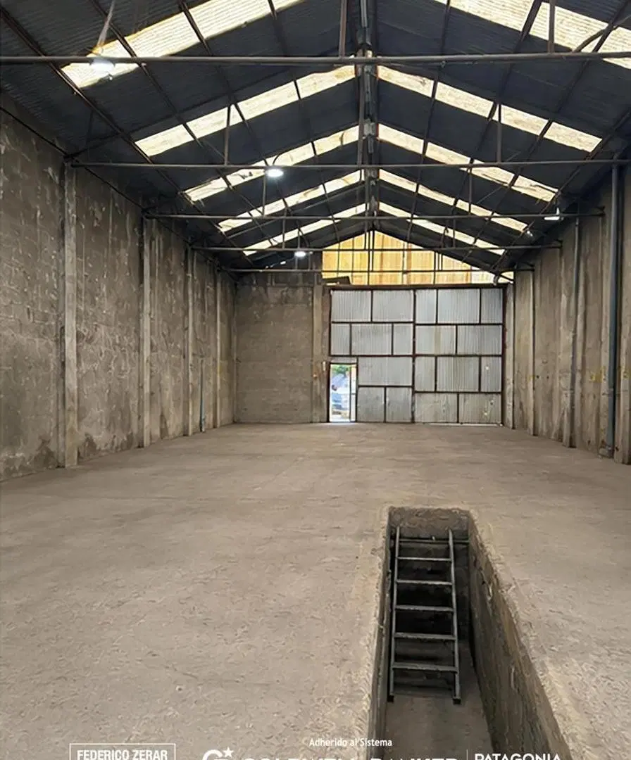 Terreno con Galpón en venta de 400m2 factibilidad para desarrollo Bariloche 5