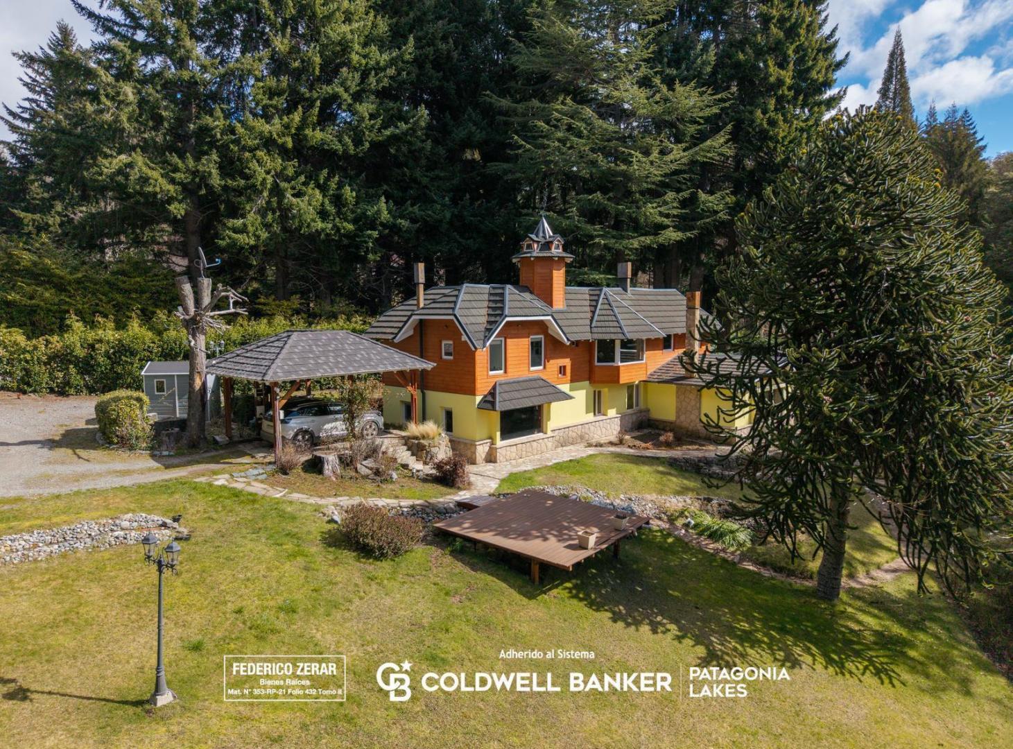 Foto de Casa de 4 dormitorios en Llao Llao con vista al lago y al golf, imagen 1