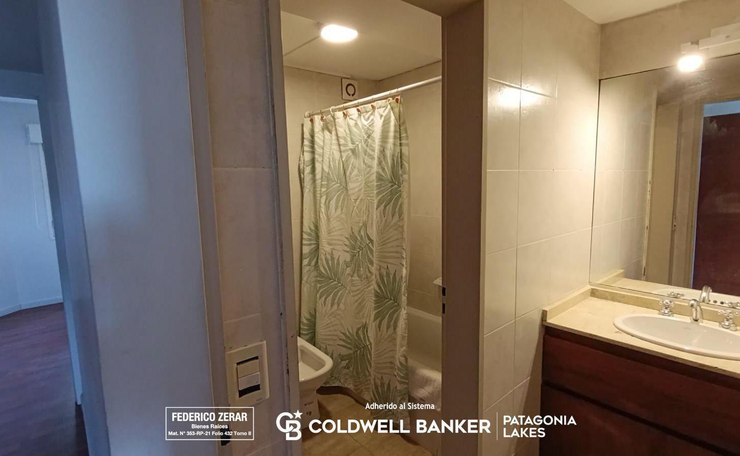 Foto de Departamento Alquiler Centro Bariloche con cochera cubierta, imagen 2