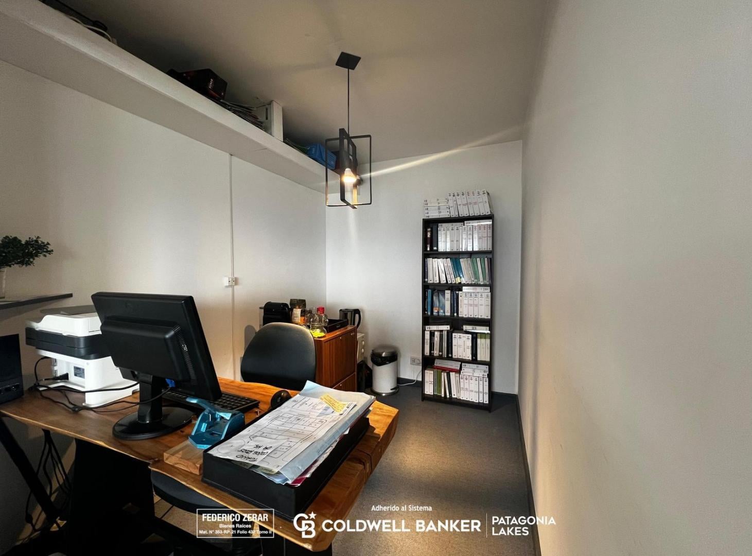 Foto de Venta Oficina - Mitre y Quaglia - Centro - Bariloche, imagen 2