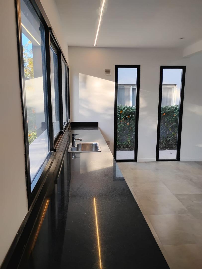 Foto de Casa en Alquiler Zona El Casco Zàrate, imagen 3
