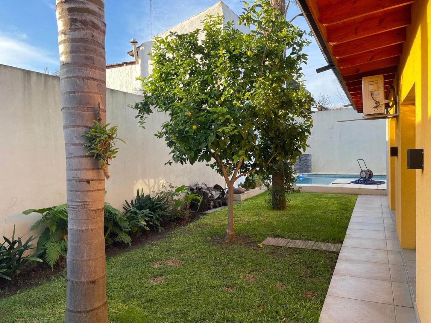 Foto de Casa en Venta Zona Centro Zàrate, imagen 3
