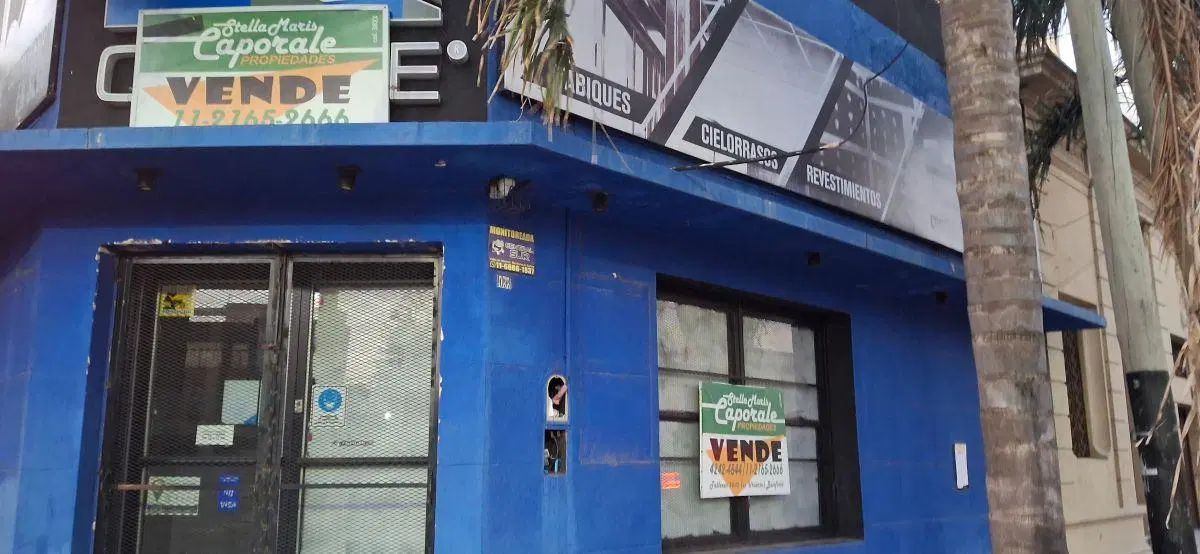 LOCAL EN ESQUINA 3