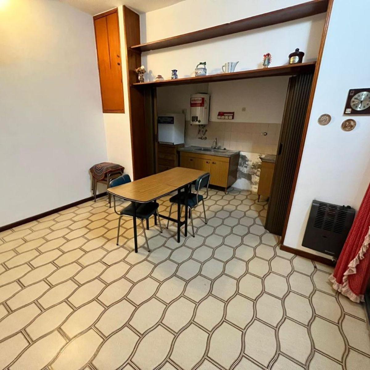 Casa de 3 Dorm. + Local en Venta Patio con Parrilla 3
