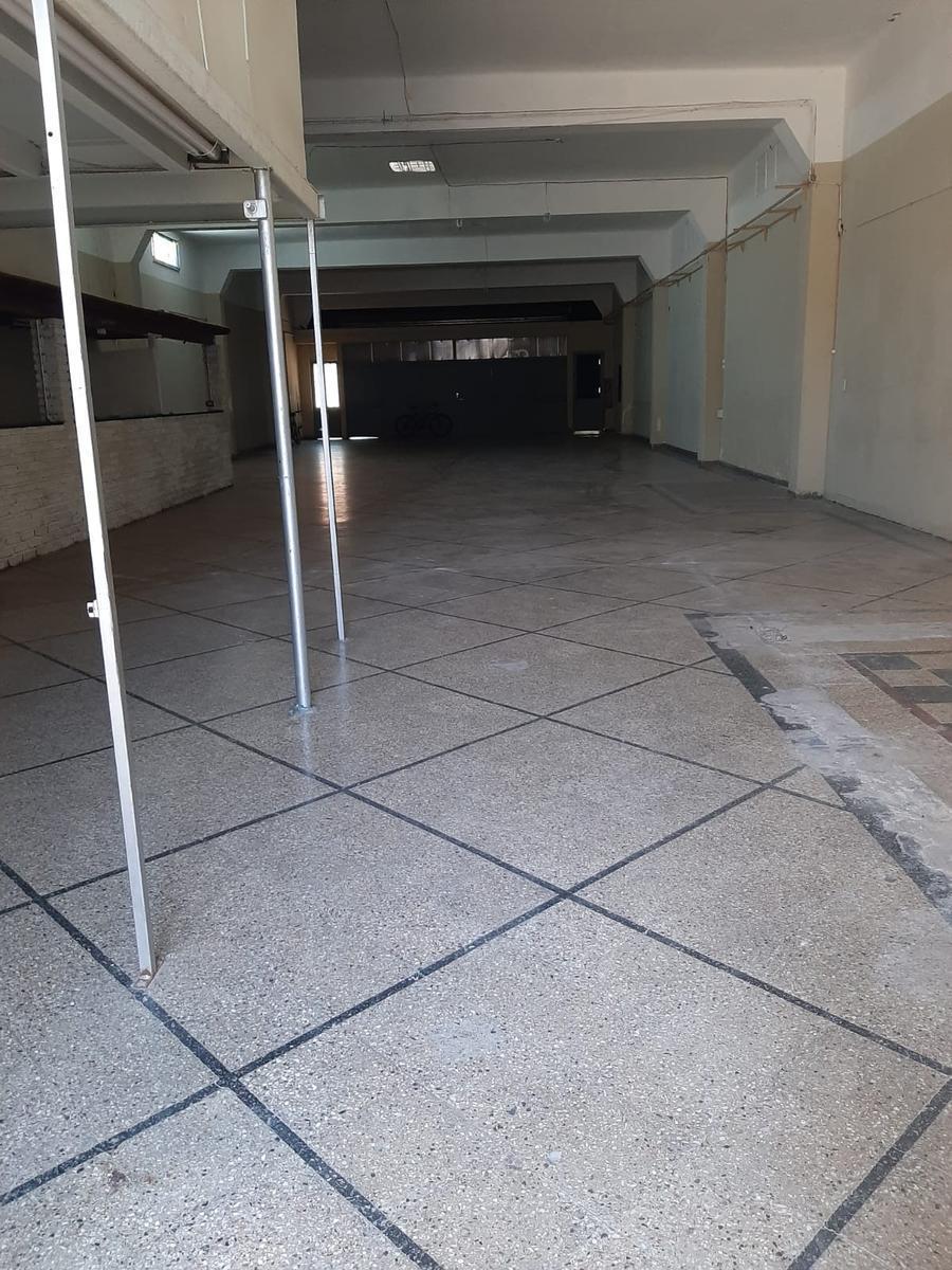 Importante Local Sobre Av 2 5