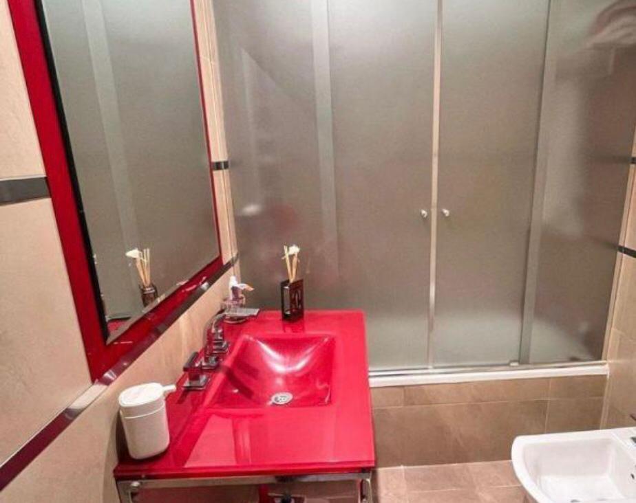 Foto de Casa moderna de 3 ambientes ubicada en Banfield Este, imagen 4