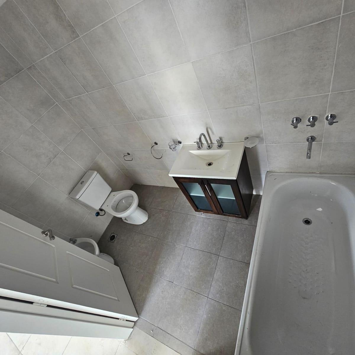 Departamento 1 Ambiente con Balcon y Cochera 2