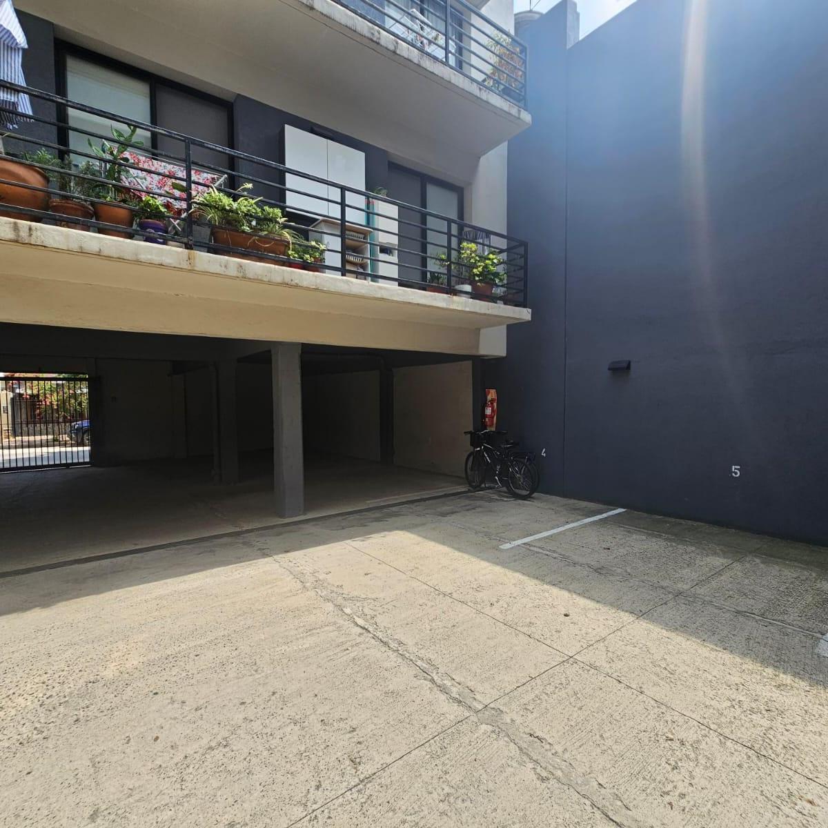 Departamento 1 Ambiente con Balcon y Cochera 4