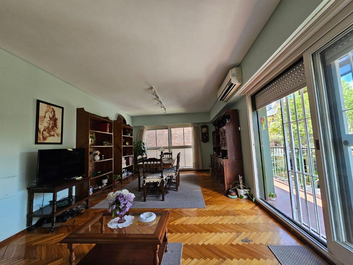 Foto de Departamento con 2 dormitorios cochera y baulera en venta en Martínez, imagen 3