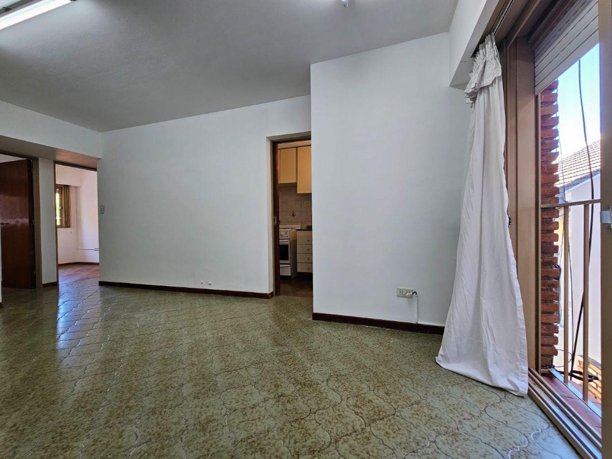 Foto de Departamento de 2 ambientes con cochera en venta en Martínez, imagen 5