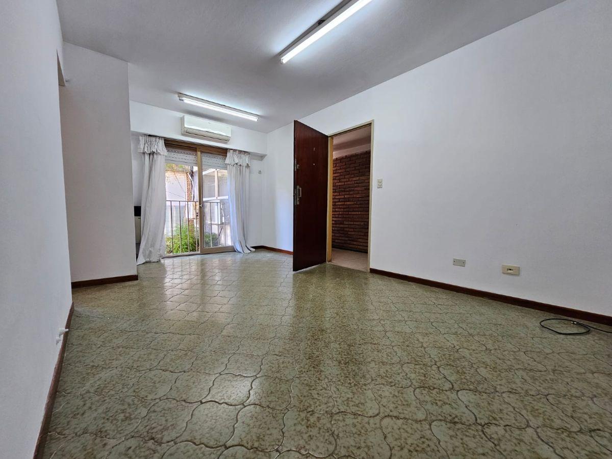 Foto de Departamento de 2 ambientes con cochera en venta en Martínez, imagen 4