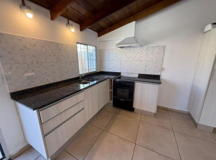 Alquiler dpto 2 amb con patio y parrilla Zona Guemes y jb Justo 1