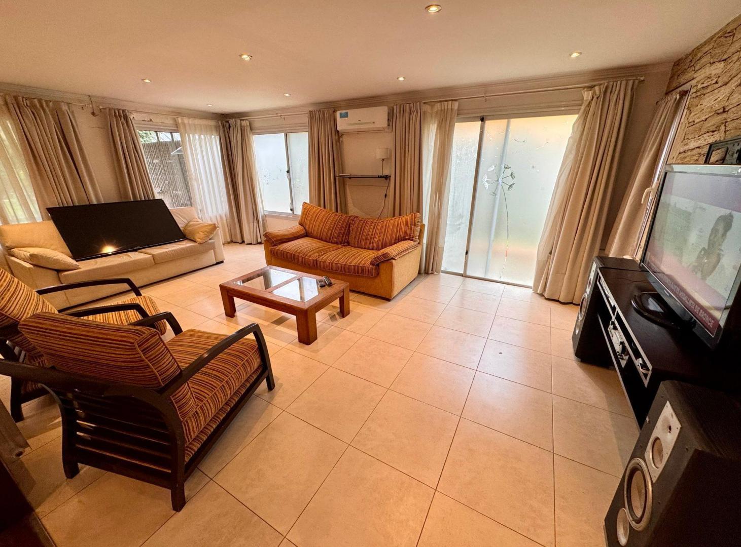 Foto de Chalet en Venta Barrio Bosque Peralta Ramos, imagen 2
