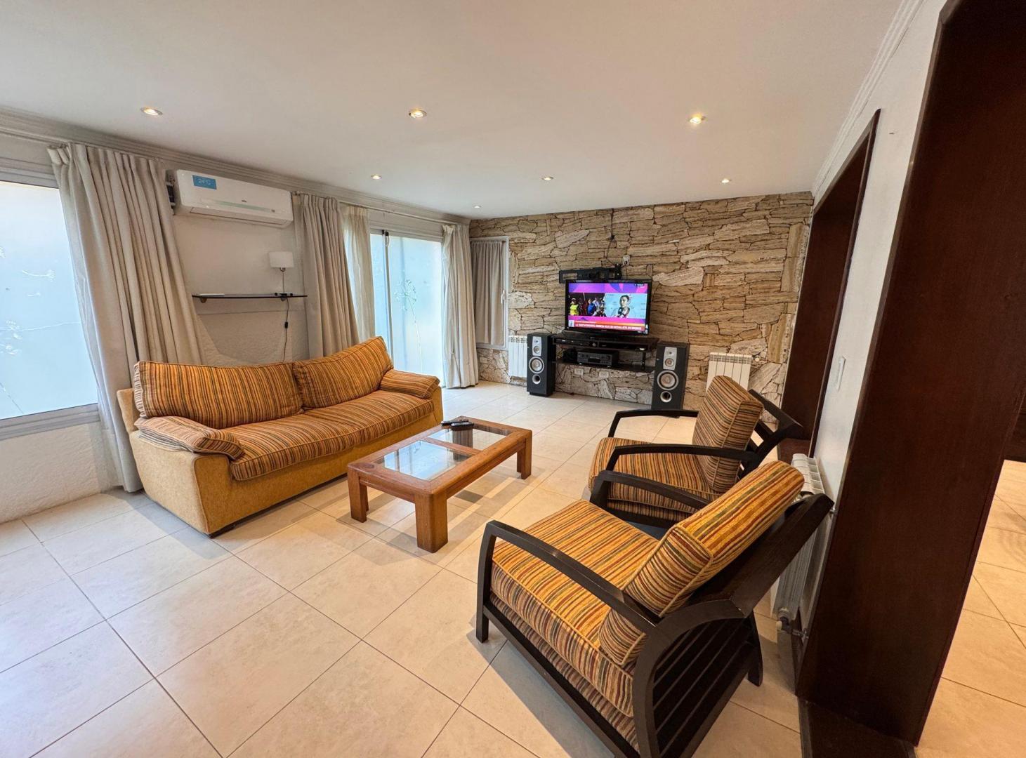 Foto de Chalet en Venta Barrio Bosque Peralta Ramos, imagen 1