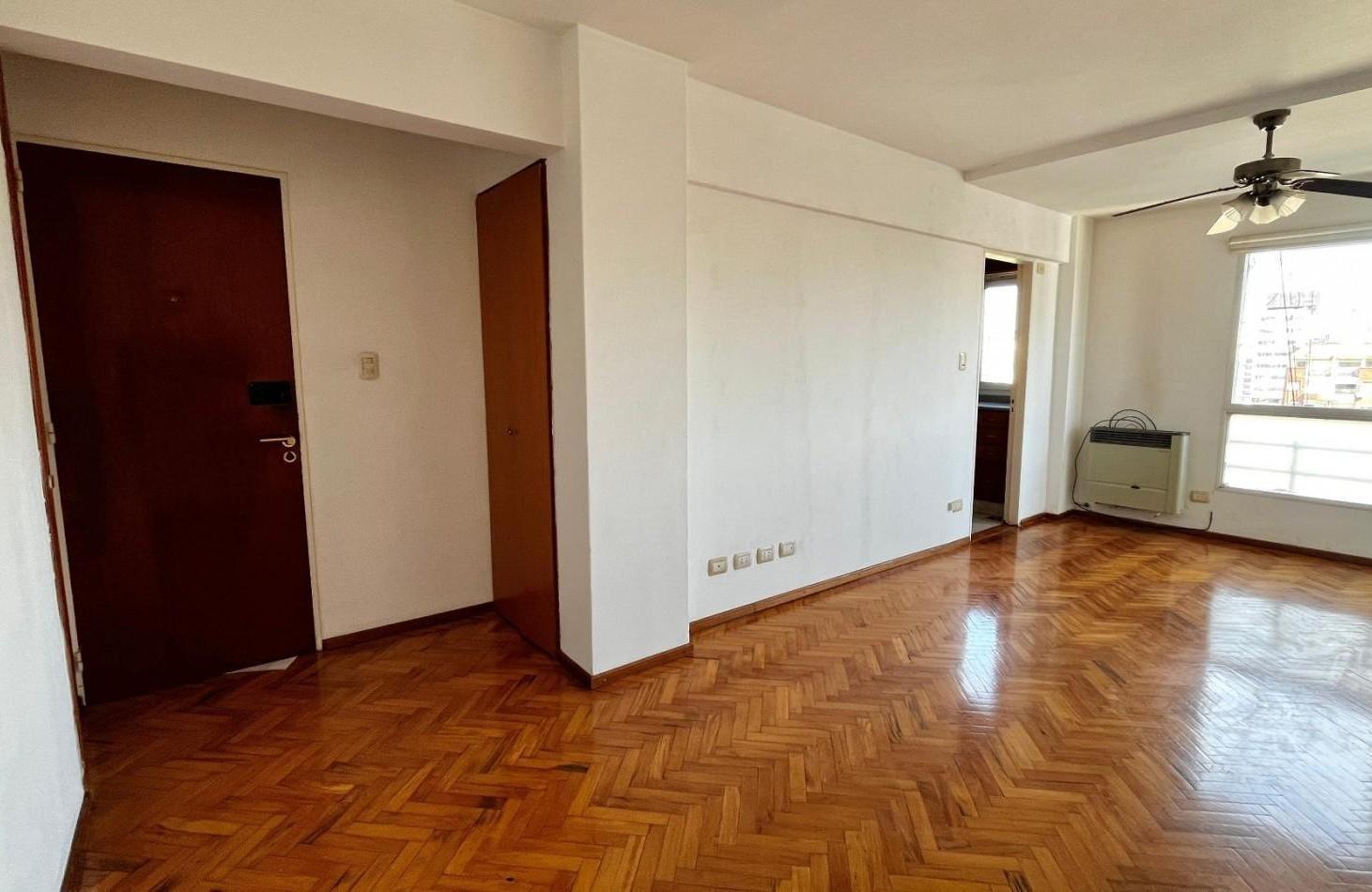 Foto de DEPARTAMENTO EN VENTA - Tucuman 1563, imagen 4