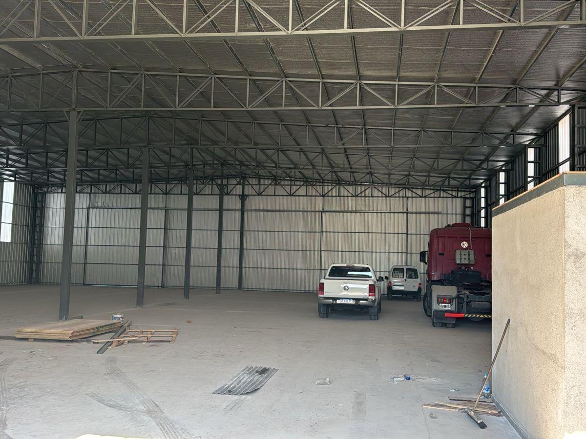 Foto de GALPONES DE 500 M2 o de 1.000 M2 - SEGURIDAD 24 HORAS - ZONA SUR, imagen 4