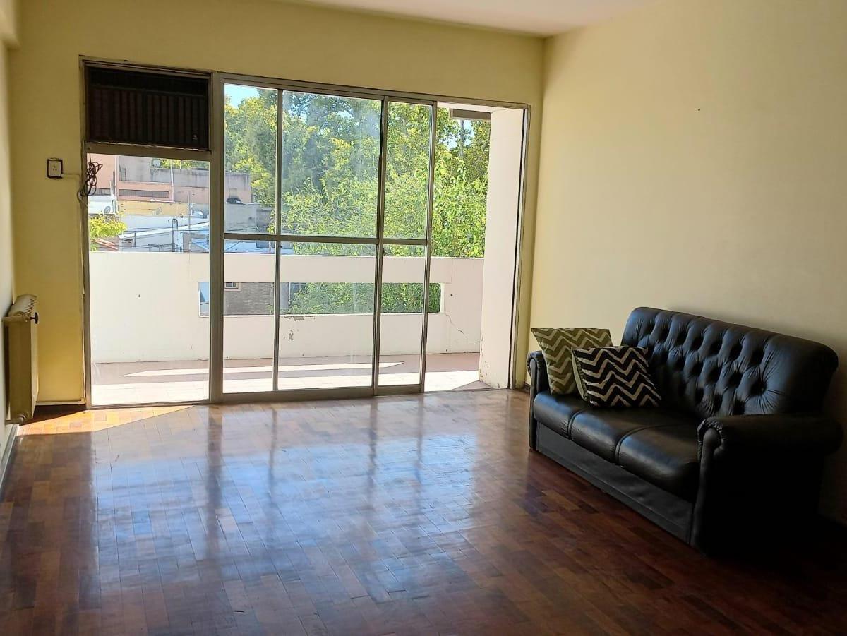 Venta de Departamento 3 Dorm., Barrio Bombal, Ciudad 1