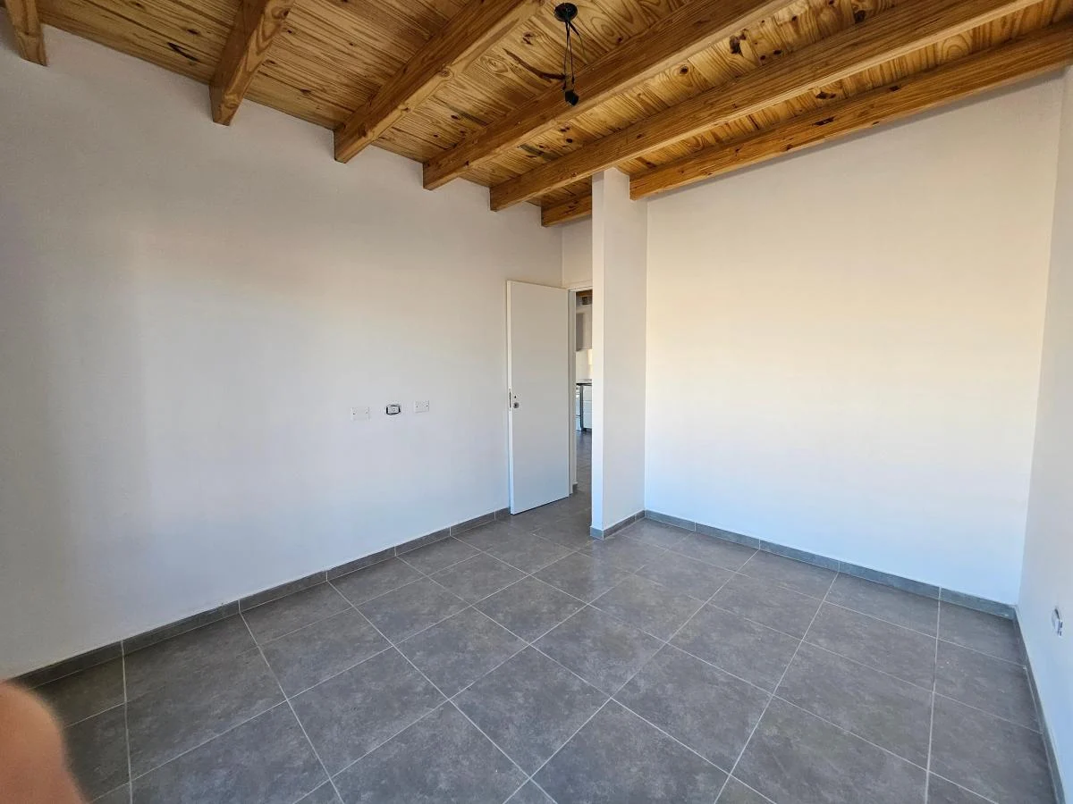 Oportunidad! Venta Casa a Estrenar de 3 Dorm.. Barrio Privado Gllen 4