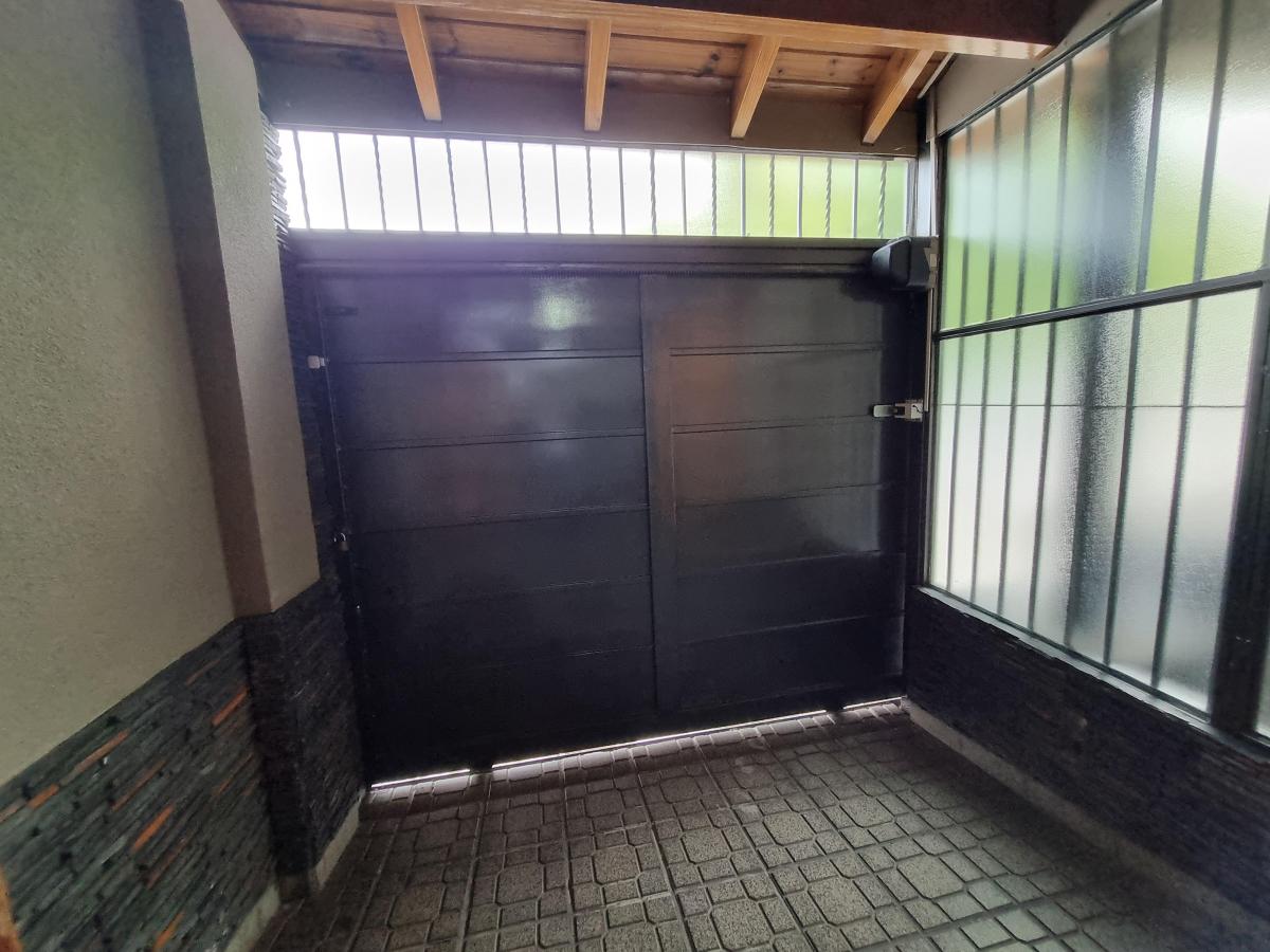 Casa en Venta Barrio Jardin Trapiche Godoy Cruz 2