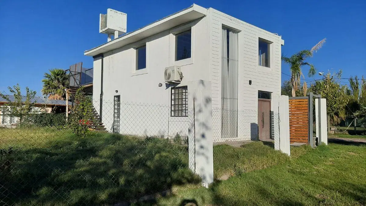 MODERNA CASA ESTILO AMERICANO, APTA CRÉDITO, B° PRIVADO 4